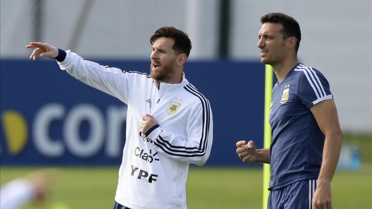 Lionel Scaloni siente que Messi ha calzado en el grupo humano que va formando de cara a las Eliminatorias