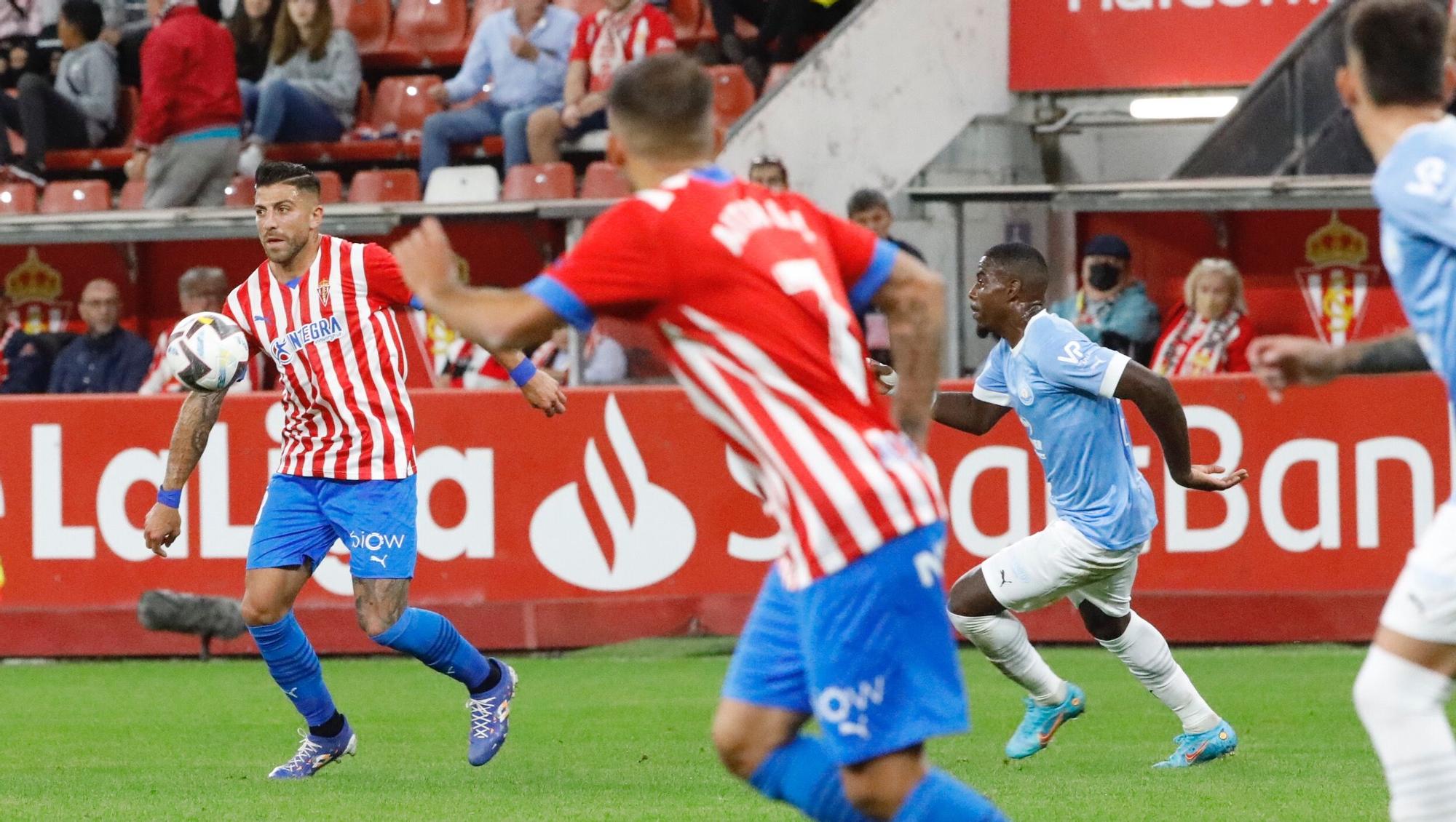 En imágenes: El Sporting consigue los tres puntos ante el Ibiza en un partido muy disputado