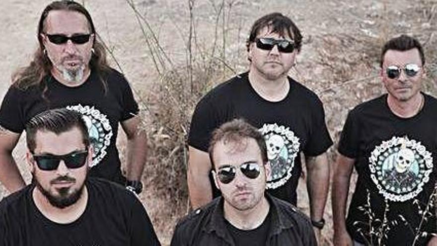 El grupo ibicenco de &#039;covers&#039; de rock duro Per-Versiones.