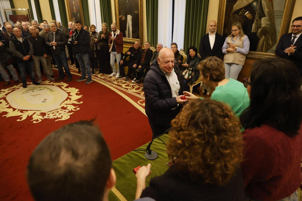 Así fue la emotiva despedida a los trabajadores jubilados del Ayuntamiento de Gijón (en imágenes)