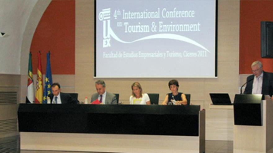Arranca en Cáceres el IV Congreso Internacional de Turismo y Medio Ambiente