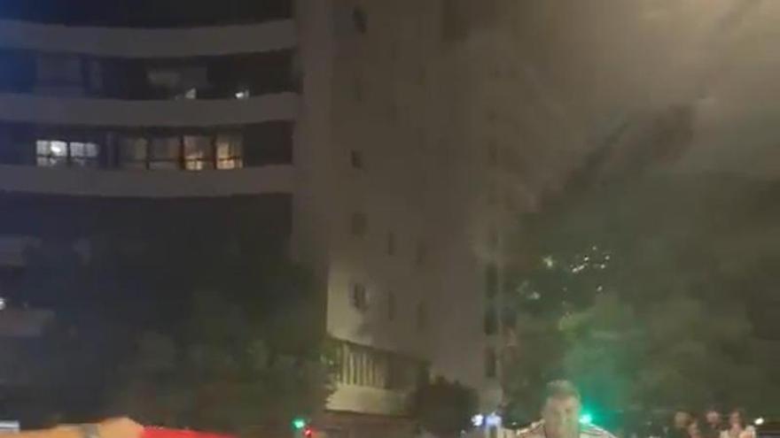 Vídeo | Badajoz festeja en la Plaza de Conquistadores la clasificación de España para la final