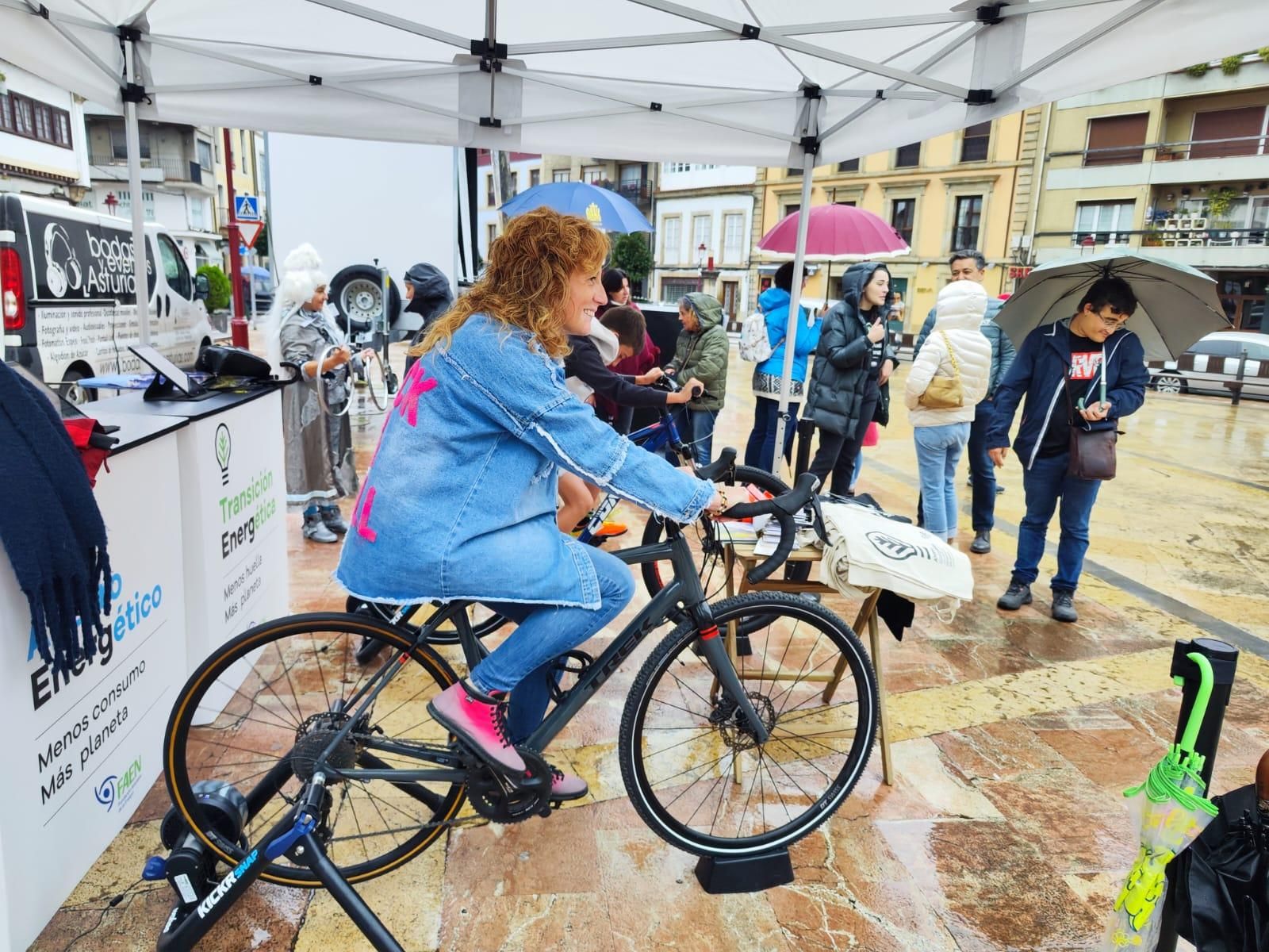 Villaviciosa convierte sus pedaladas en solidaridad con Raitana