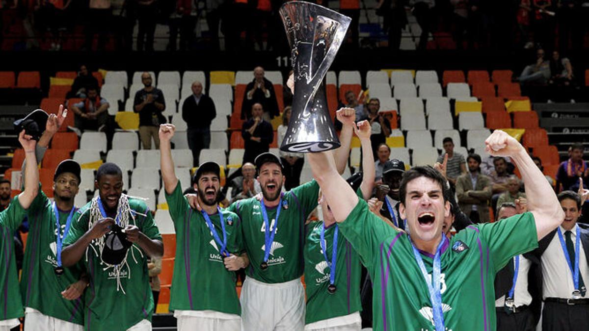 El Unicaja levantó la Eurocup en 2017 ante el Valencia.