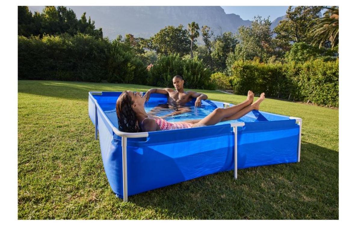 Mañana se esperan colas kilométricas en Lidl para conseguir la piscina portátil de terraza más barata del mercado: estable y duradera gracias a su estructura de acero