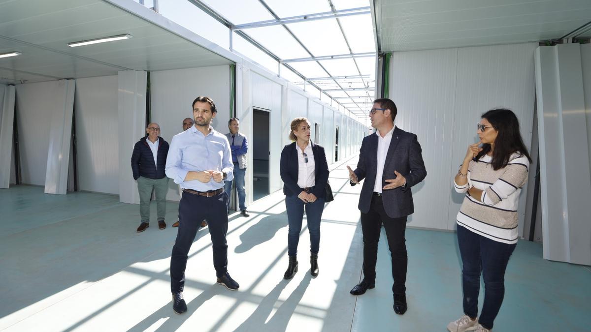 Visita al centro de aulas prefabricadas