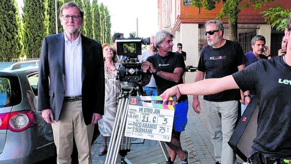 El expresidente del Gobierno Mariano Rajoy participa en un cameo para la película benéfica 'Mi otro Jon'