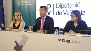 Mompó pide escoger el valenciano en la consulta lingüística en los colegios