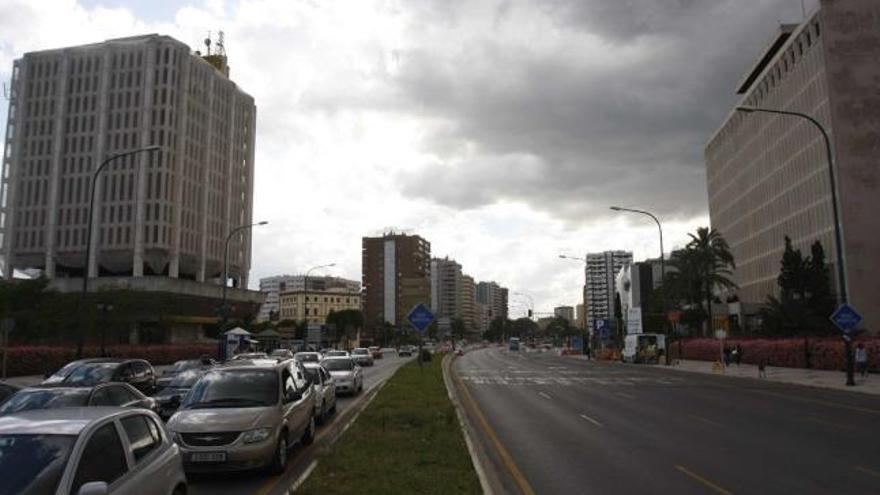 Rotonda. Este nuevo elemento entrará en servicio el martes entre los edificios de Hacienda y Correos.