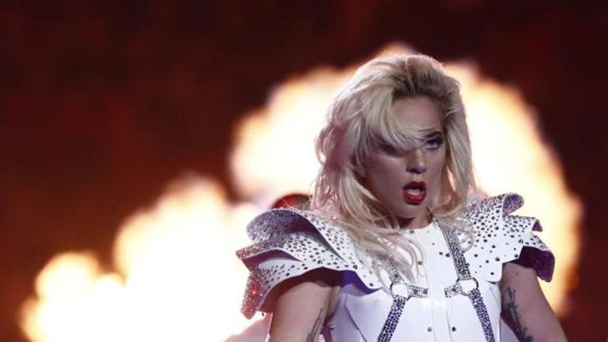 Lady Gaga cancela su gira europea por su fibromialgia