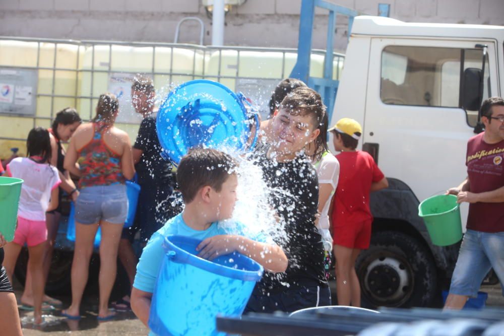 La banyà remoja las fiestas de El Rebolledo