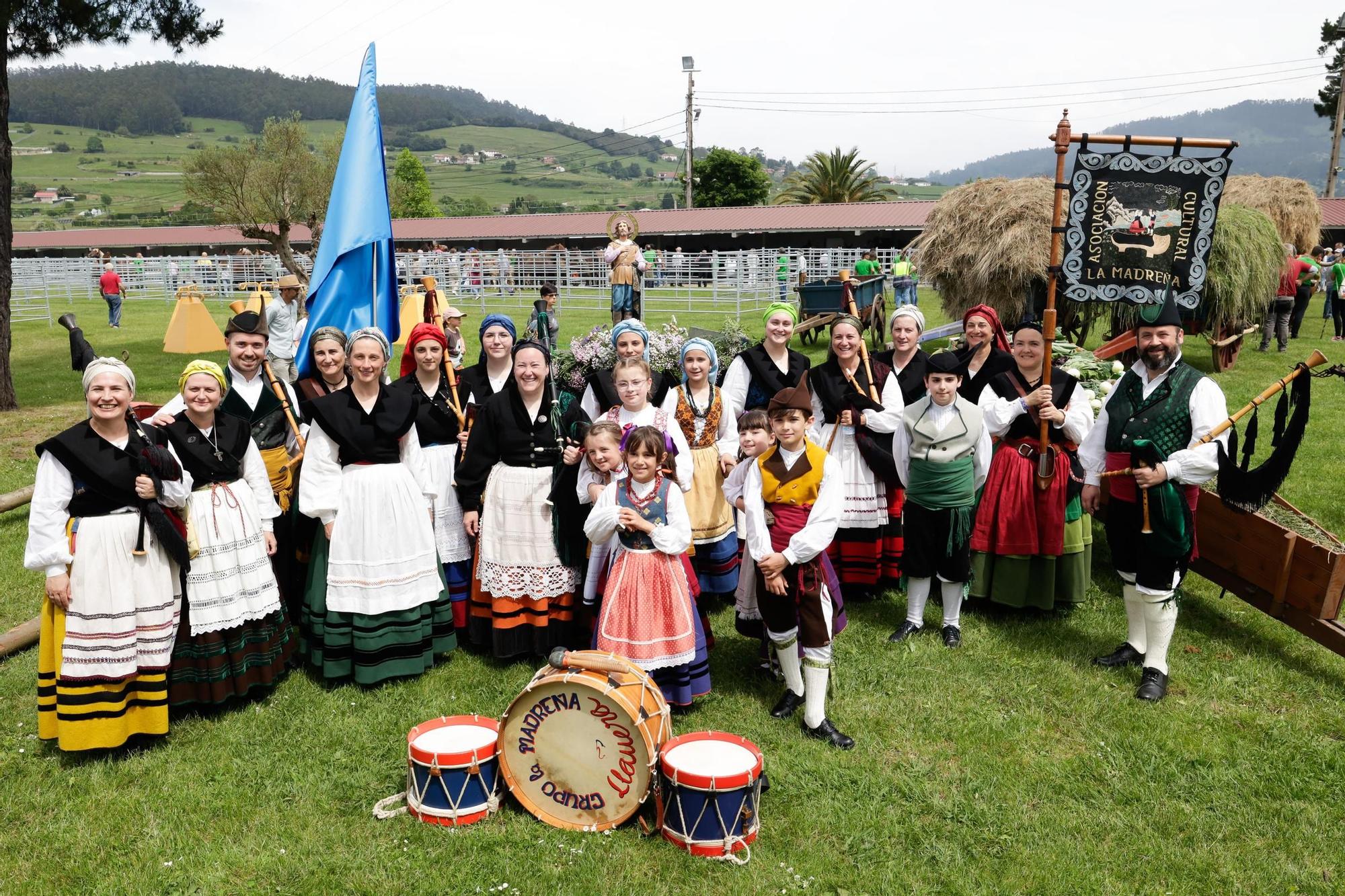 Marea verde en Llanera: el campo tomó la calle con el espectacular desfile de carros y animales