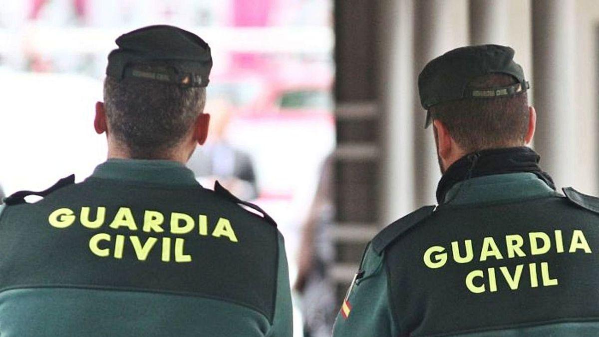 Agentes de la Guardia Civil.