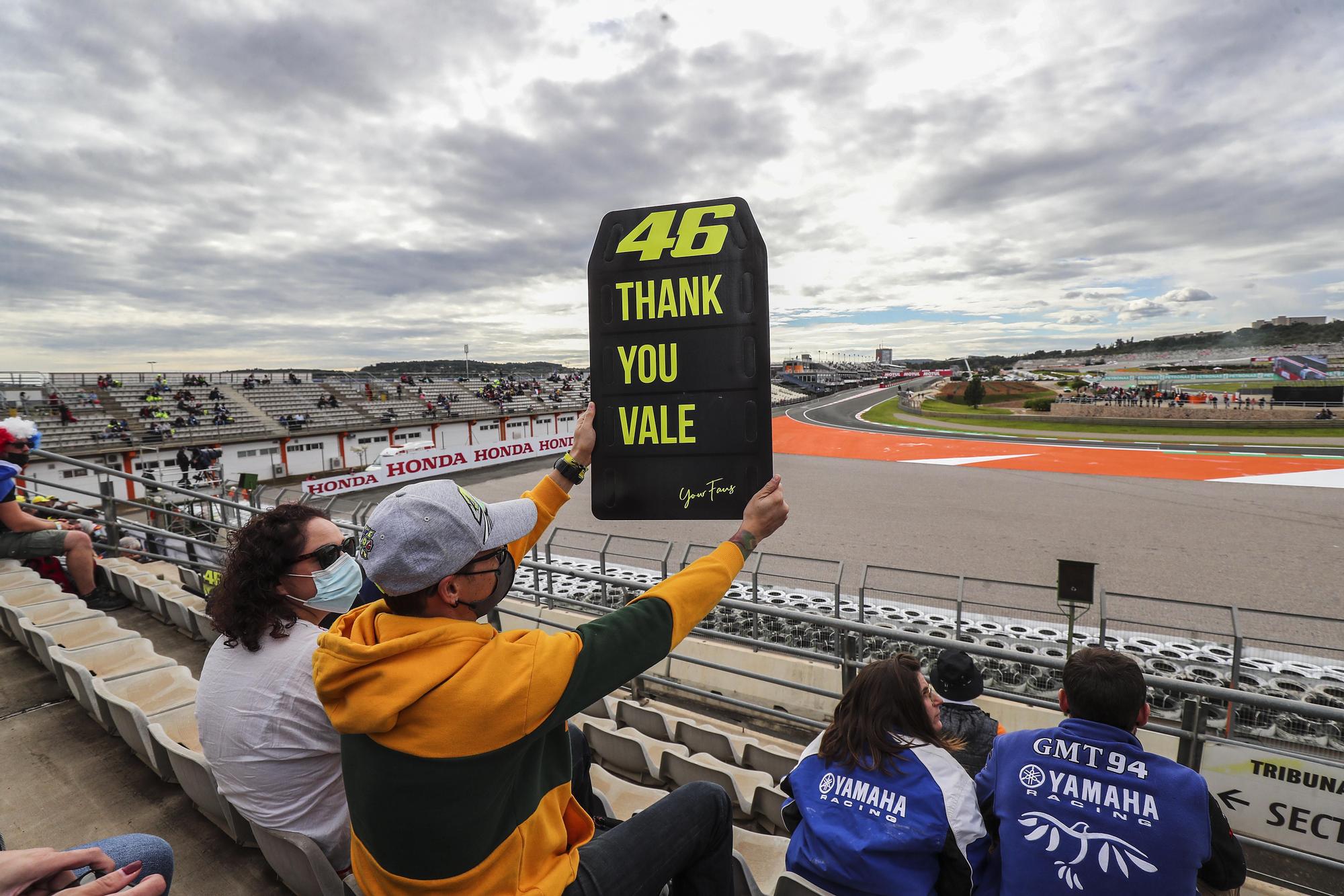 Gran ambiente en el circuito de Cheste