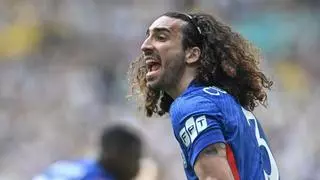 El emotivo adiós de Cucurella