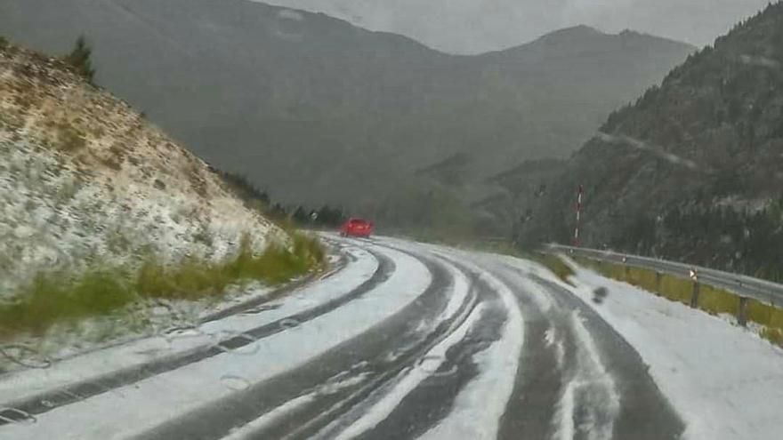 El granizo también afectó al valle de Benasque el pasado fin de semana.