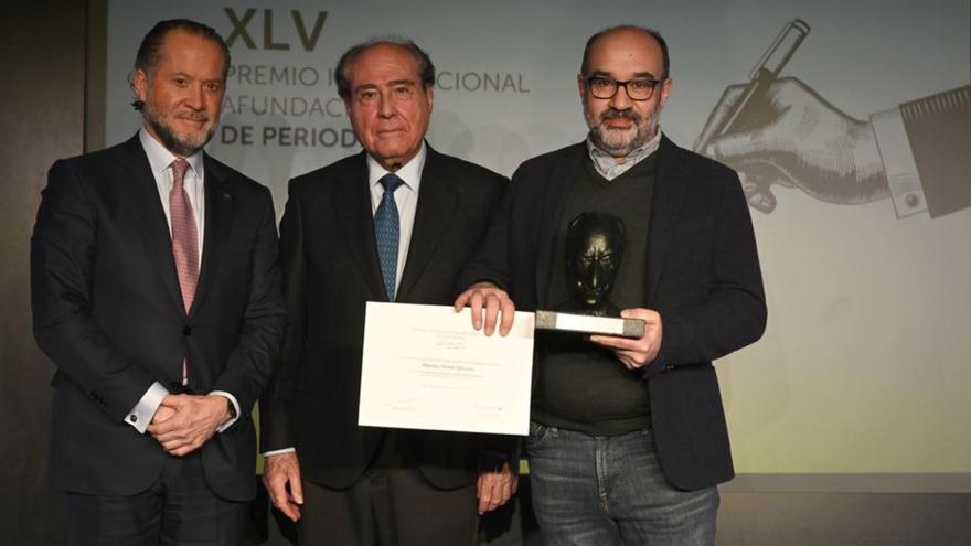 Alberto Olmos gana el Premio de Periodismo Afundación Julio Camba