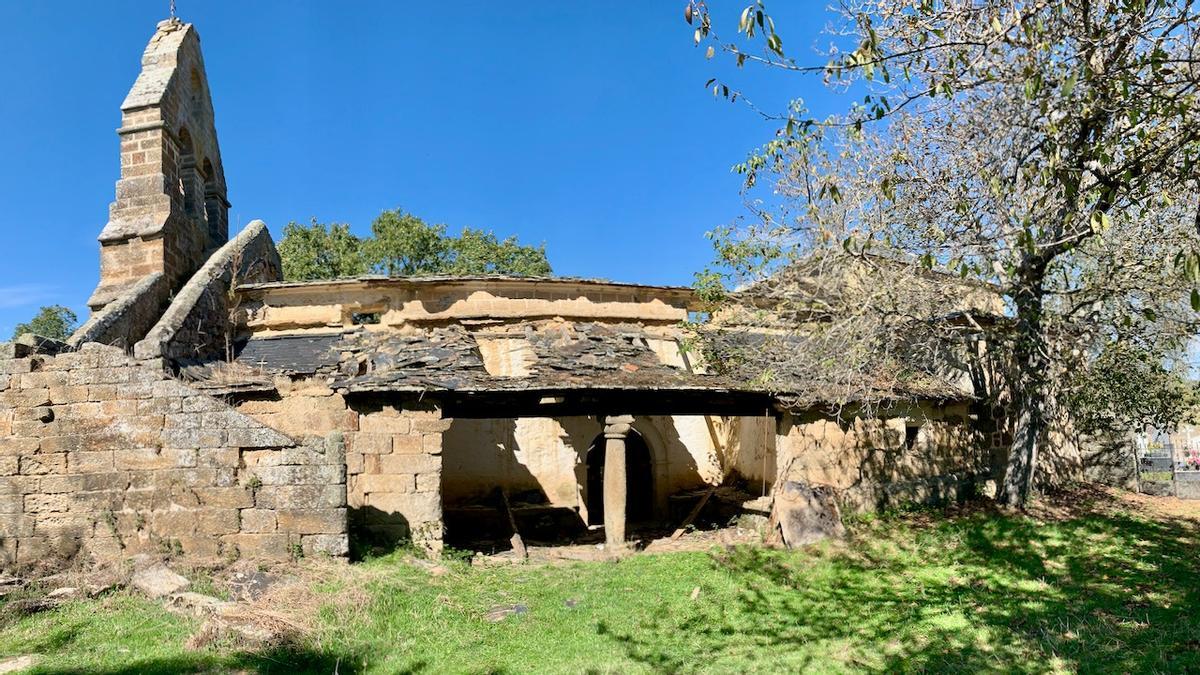 Iglesia de San Jorge de Carbajales de la Encomienda.