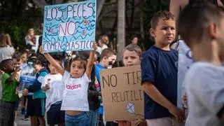 “Cuidemos el mar, no lo hagas llorar”: Los Verodes enseña turismo sostenible a lo grande