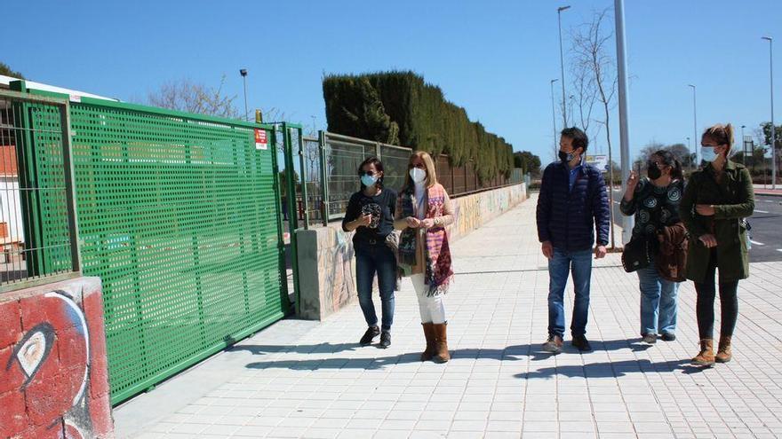 Este colegio de Castelló estrena acceso y este otro, un aula de dos años