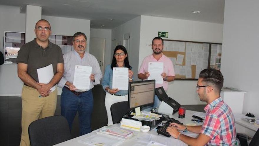 Moción institucional refrendada por todas las fuerzas políticas.