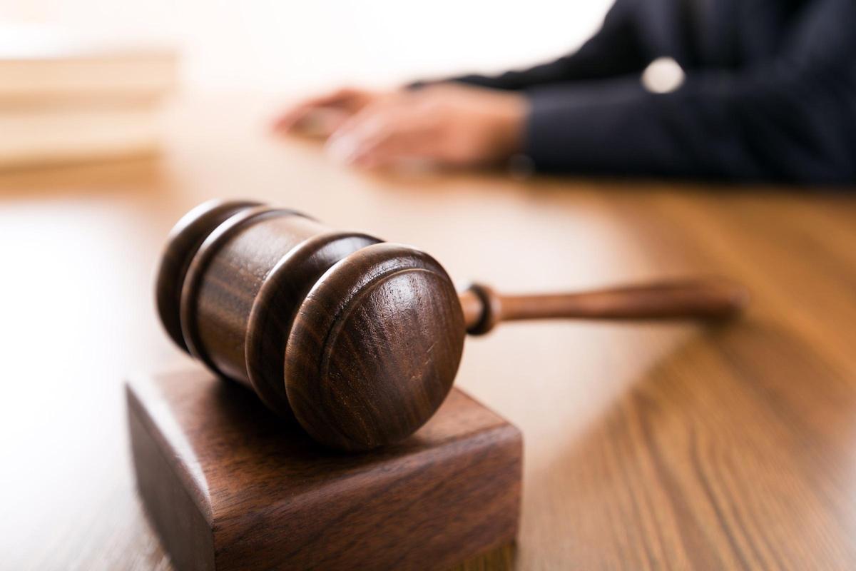 Acceder a la Administración de Justicia a través de oposiciones permite disfrutar de estabilidad laboral y un desarrollo profesional a largo plazo