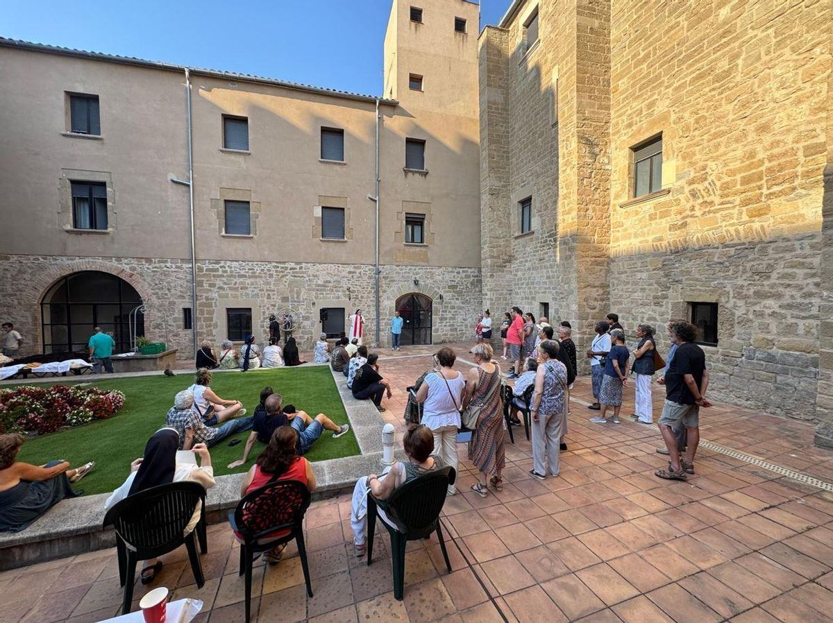 Trobada amb voluntaris de la fundació, divendres passat, al convent de Santa Clara