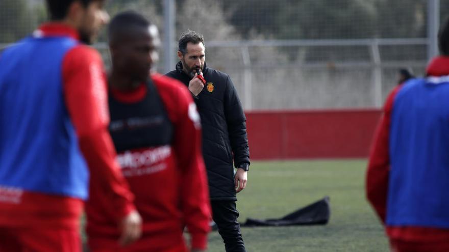 El entrenador del Mallorca desconfía del Alcoyano: &quot;Ha ganado a todos los de arriba&quot;