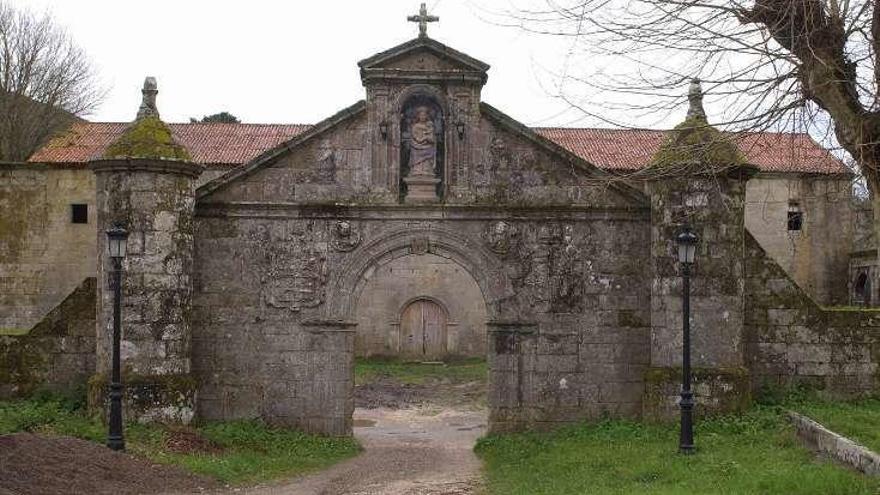 Recinto del monasterio de Melón.  // J. Regal