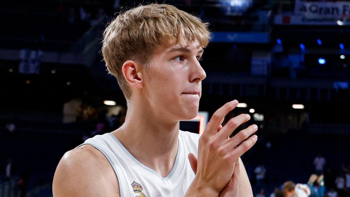 Gunars Grinvalds, en su debut con el Real Madrid