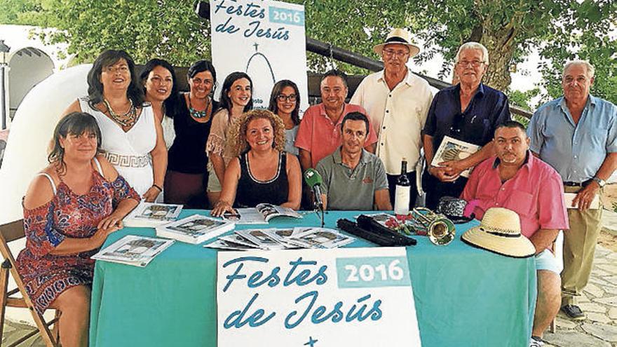 La nueva comisión de fiestas presentó ayer el programa.