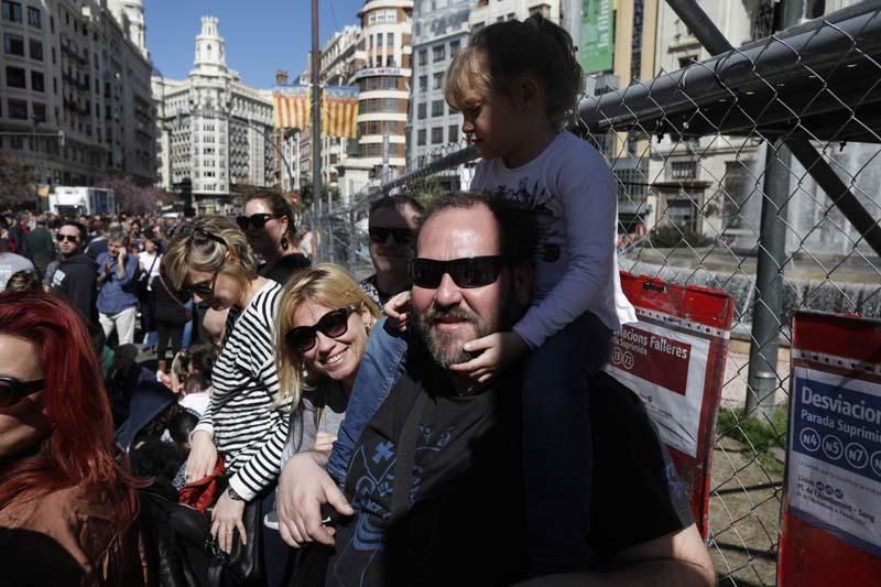 Búscate en la mascletà del 7 de marzo