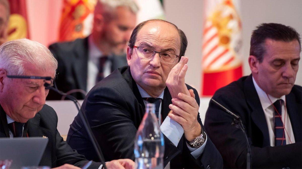 José Castro, durante la última Asamblea del club