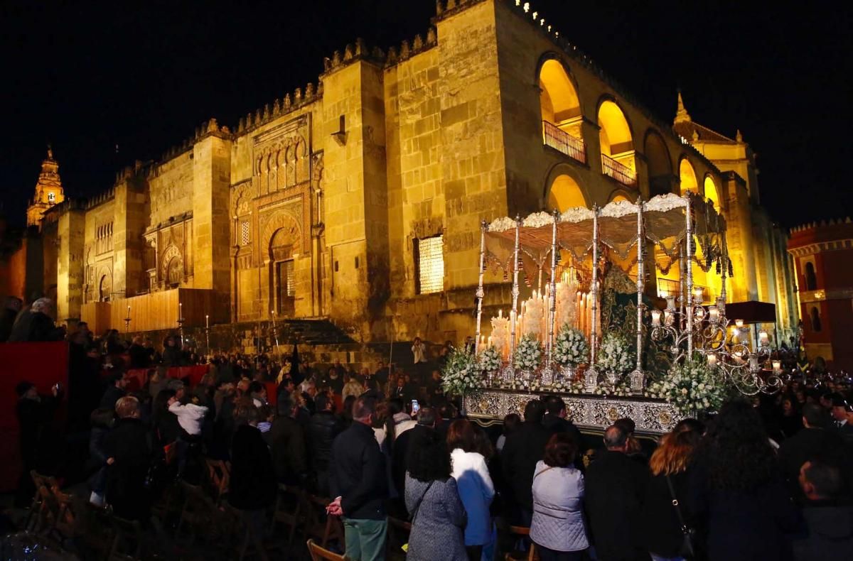 La hermandad de la Esperanza ha vuelto a dejar su sello característico