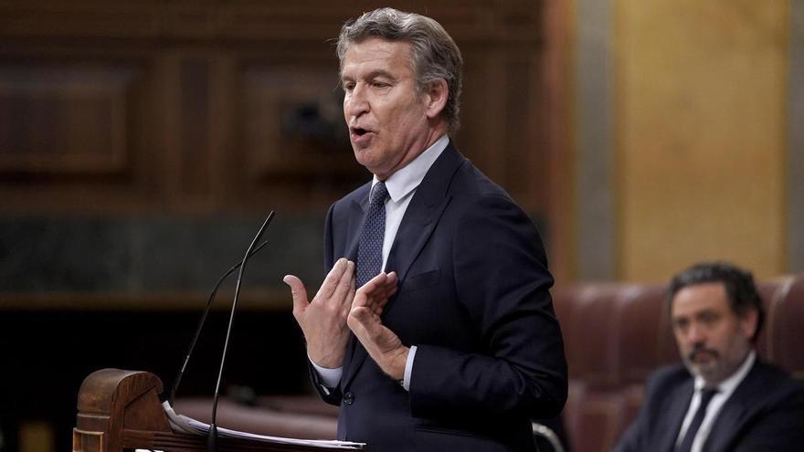 El PP agita la idea de una moción con convocatoria inmediata de elecciones para que Junts y PNV se retraten y relajar la presión interna