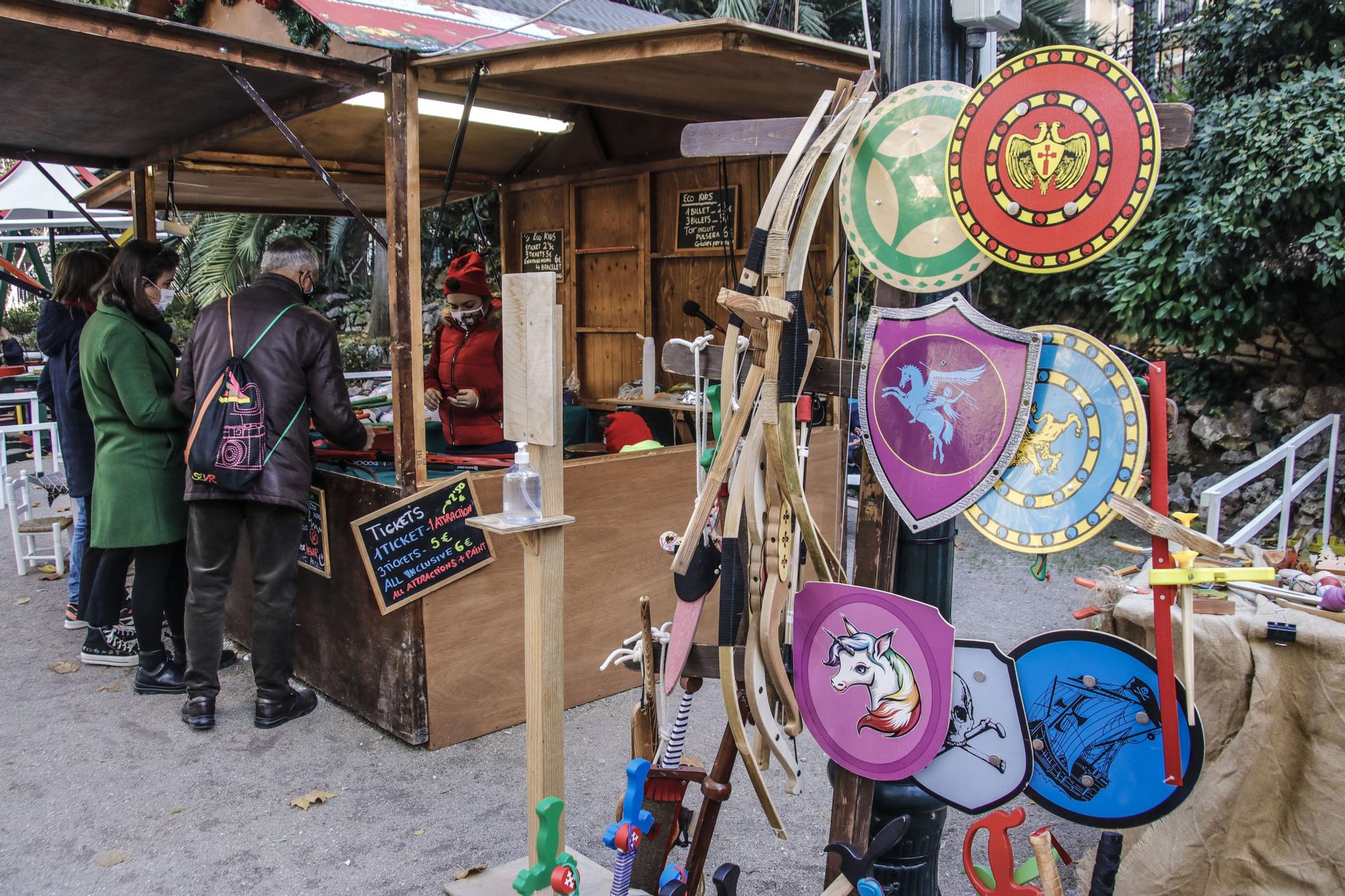 El Mercat de Nadal viste la Glorieta de oferta comercial y ocio