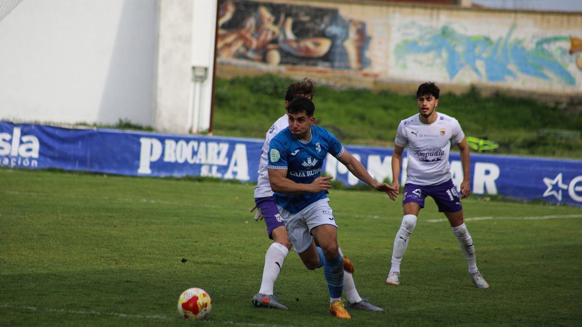 Abel fue protagonista en los tres goles del Villaralbo