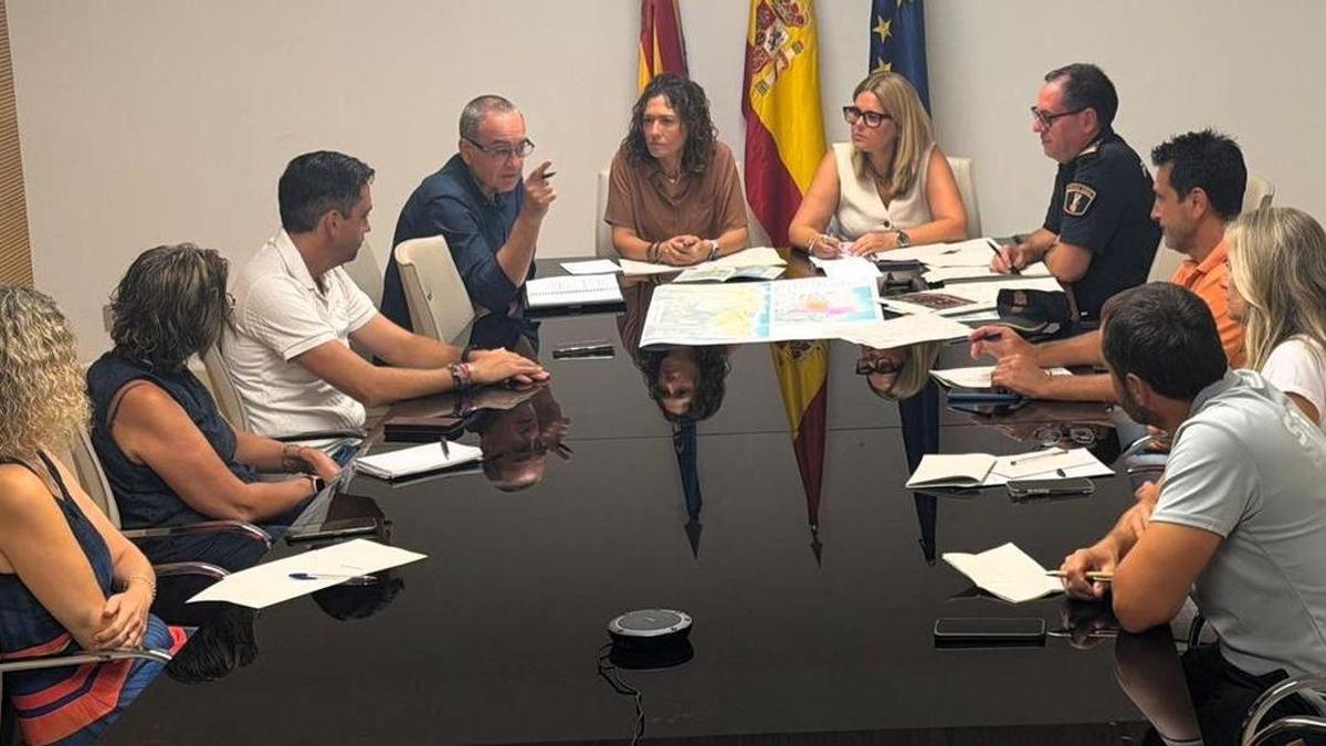 La alcaldesa de Almassora, María Tormo, ha presidido la reunión del Cecopal celebrada este lunes.