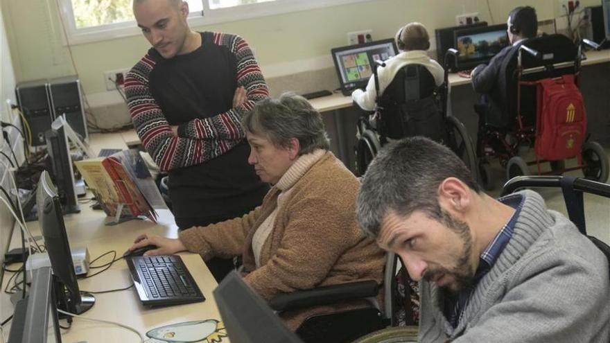 El Imdeec subvenciona el proyecto Terapiam, para la movilidad de personas con discapacidad