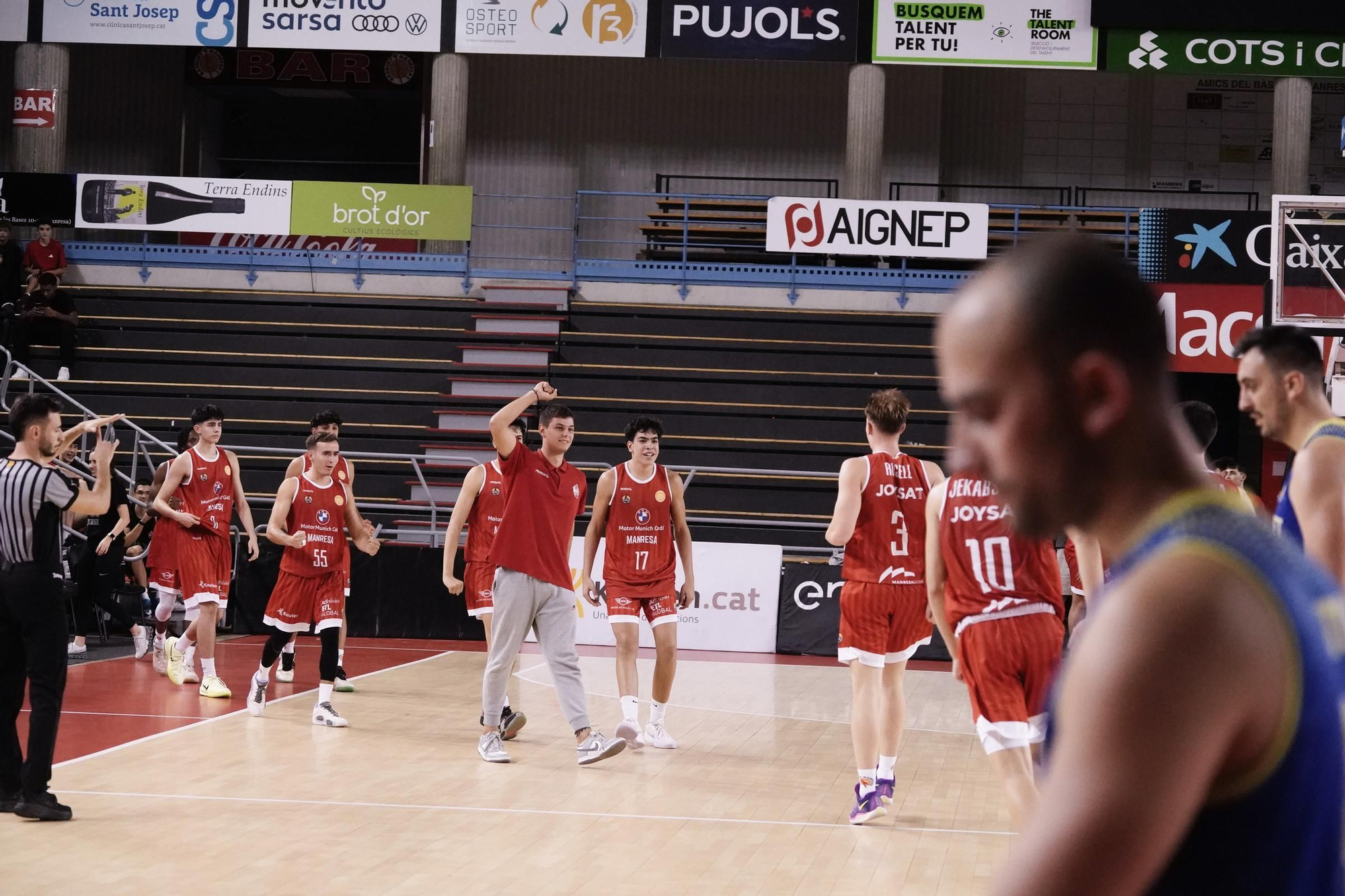 Totes les imatges del Bàsquet Manresa B - Cadí