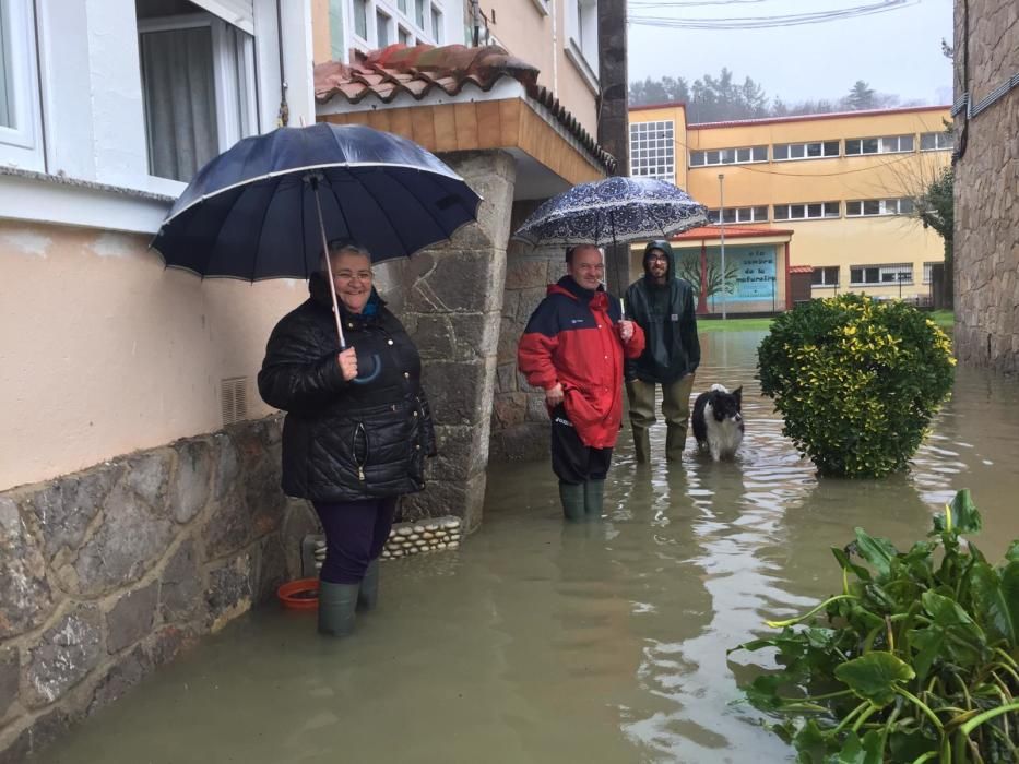 Temporal en Asturias: Segundo día de riadas y desperfectos en Asturias