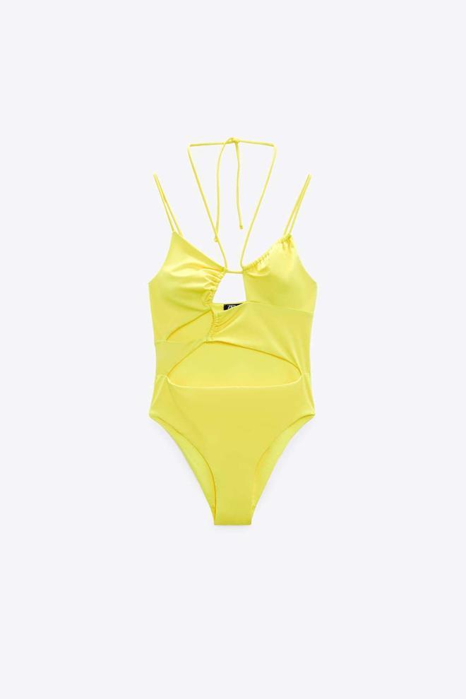 Bañador asimétrico color amarillo de Zara
