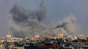 Archivo - Bombardeo sobre la Franja de Gaza (Archivo)