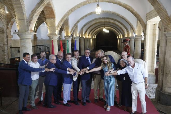 El Ayuntamiento y Córdoba Ecuestre firman la cesión de Caballerizas