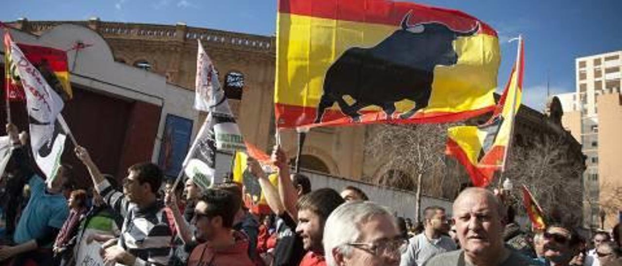 Los taurinos ningunean la manifestación de los animalistas