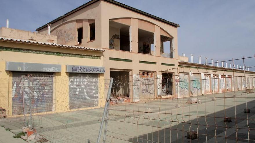 La reapertura del centro comercial Las Dunas de Cabo de Palos vuelve a  quedar sin fecha - La Opinión de Murcia