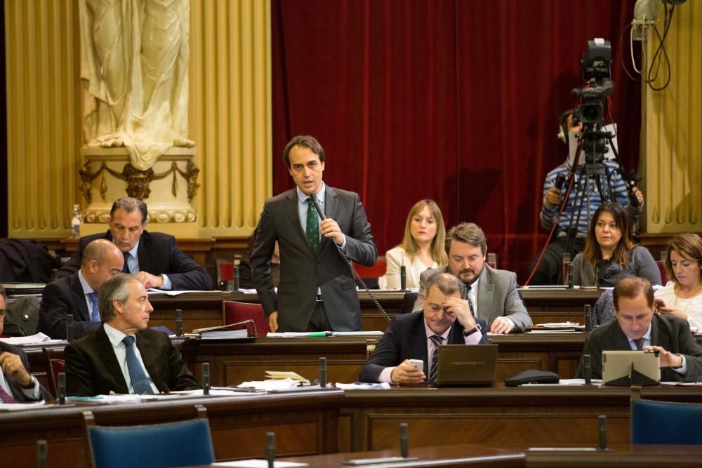 Pleno del Parlament