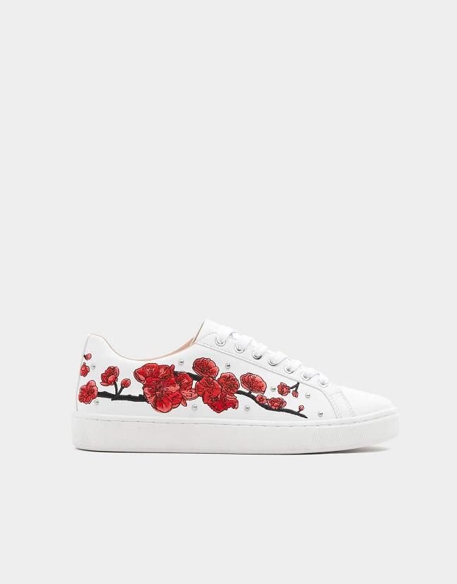 Las zapatillas florales