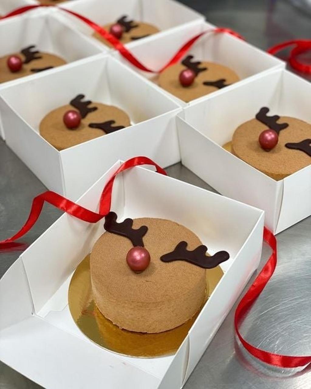Pasteles de reno de Monroe Bakes