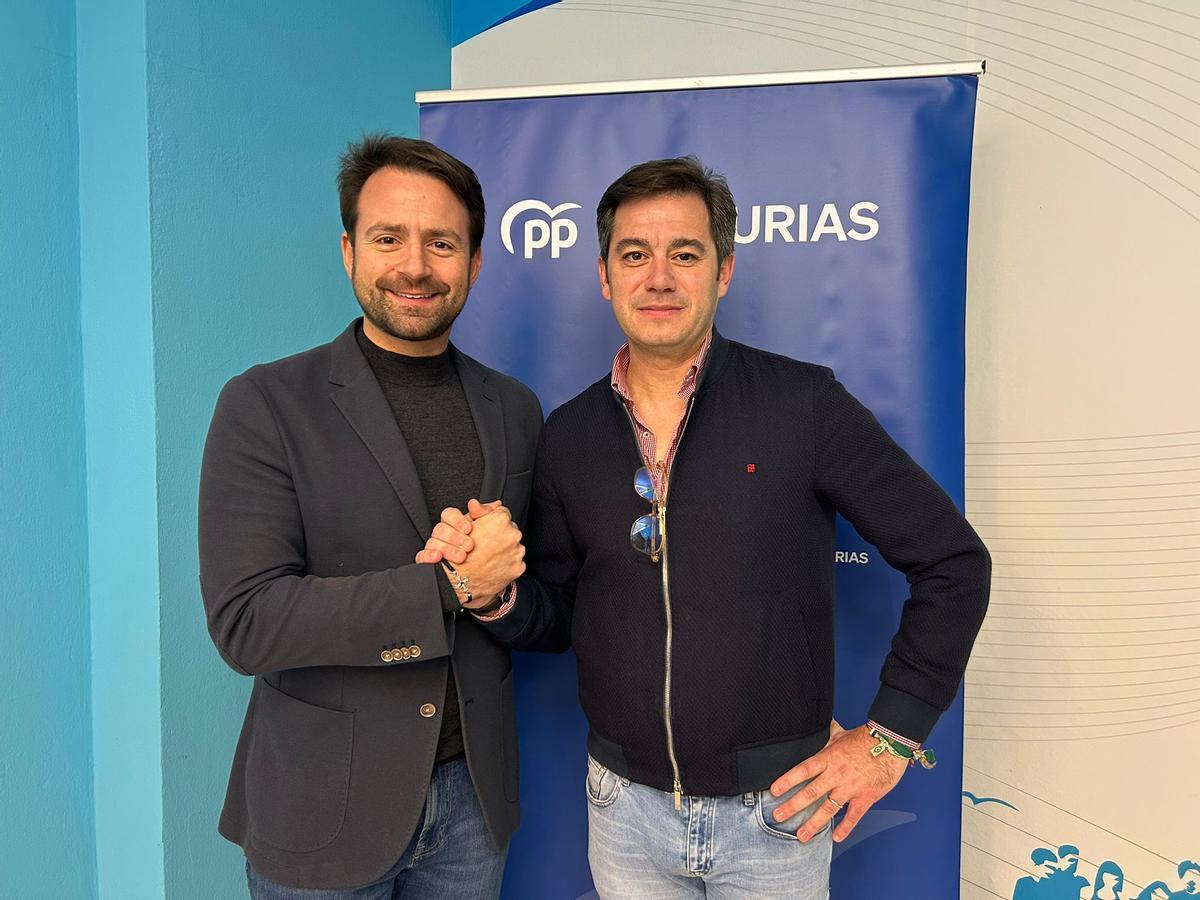 Álvaro Queipo junto a José Fernández de Mela.